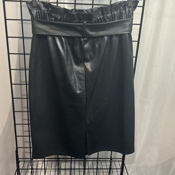 NWOT Vegan leather “paperbag” belted skirt. From Time and True. - Picture 5 of 9